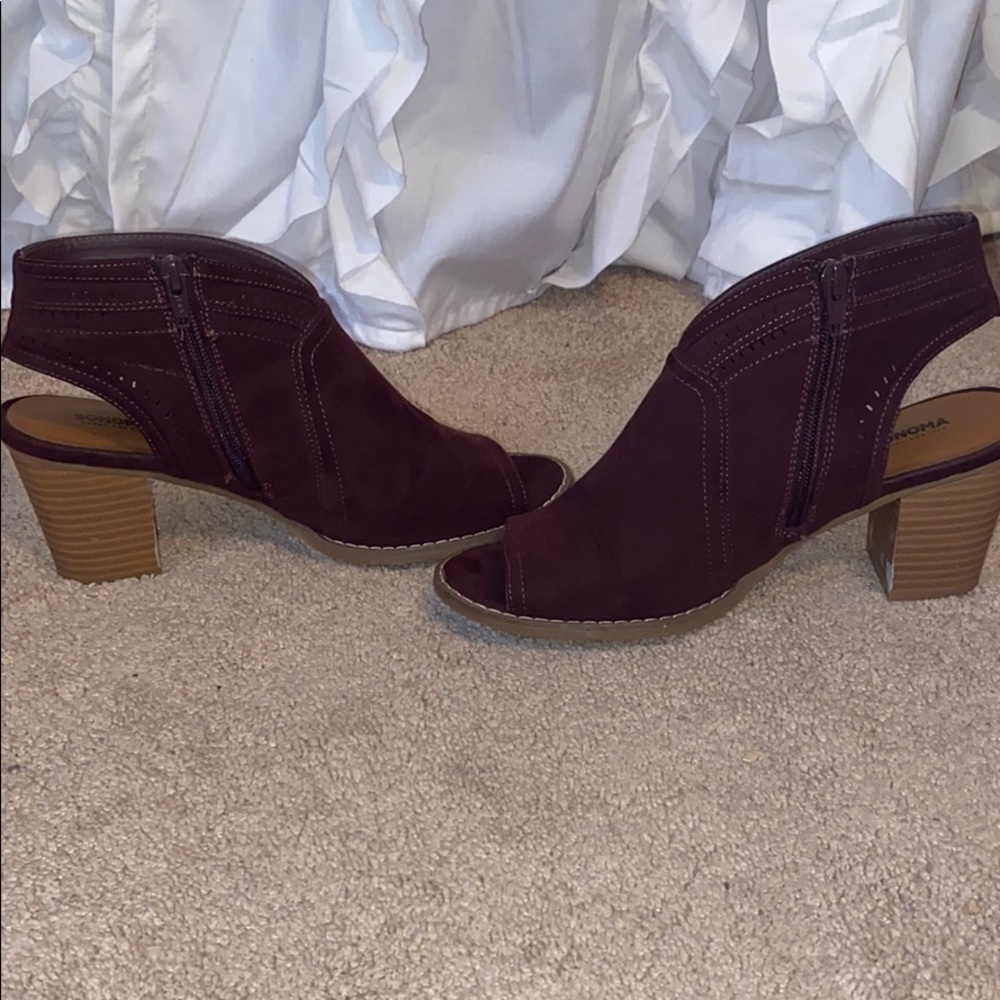 Booties - Picture 4 of 7